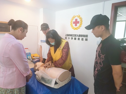 C:\Users\DELL\Desktop\红会2021年文件\2021救灾演练、业务讲座、志愿者服务相关照片\救护培训\939b534a0f81a206b0db61c0930c8b1.jpg