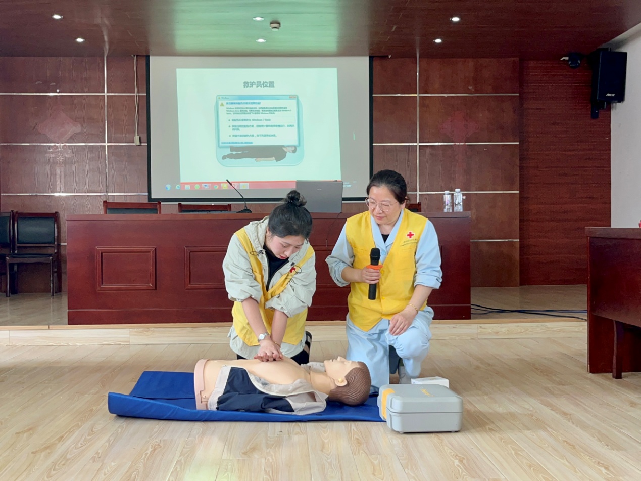 C:\Users\Administrator\Desktop\4.17-18救护员培训照片\微信图片_20230418104334.jpg