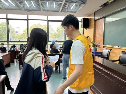 700cbcbc33db5ee7a765f2c9151ca1a