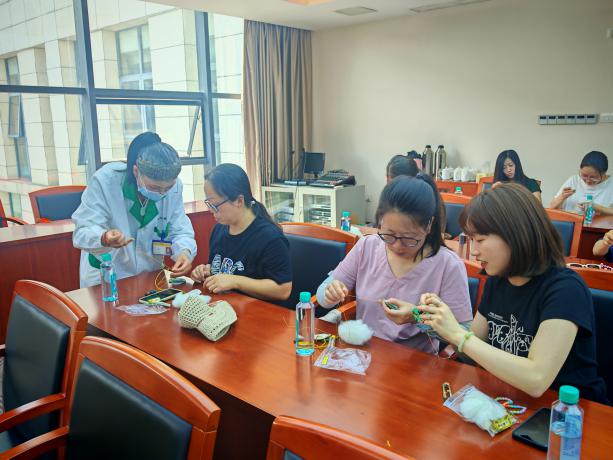 81b7608385568b42ff2ef5174677a1c